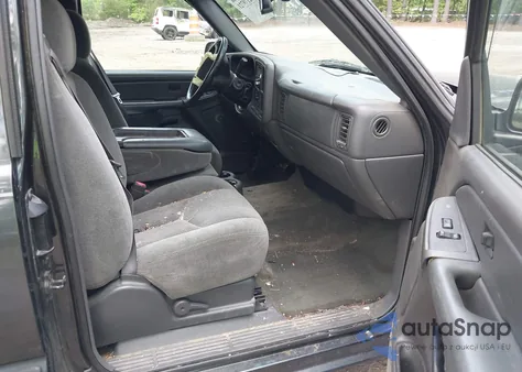 2004 Chevrolet Silverado 1500 Ls from USA, damaged, VIN 2GCEC19V441136966